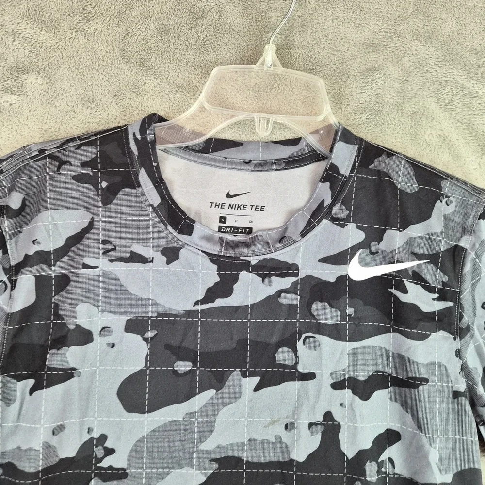 Nike item dri